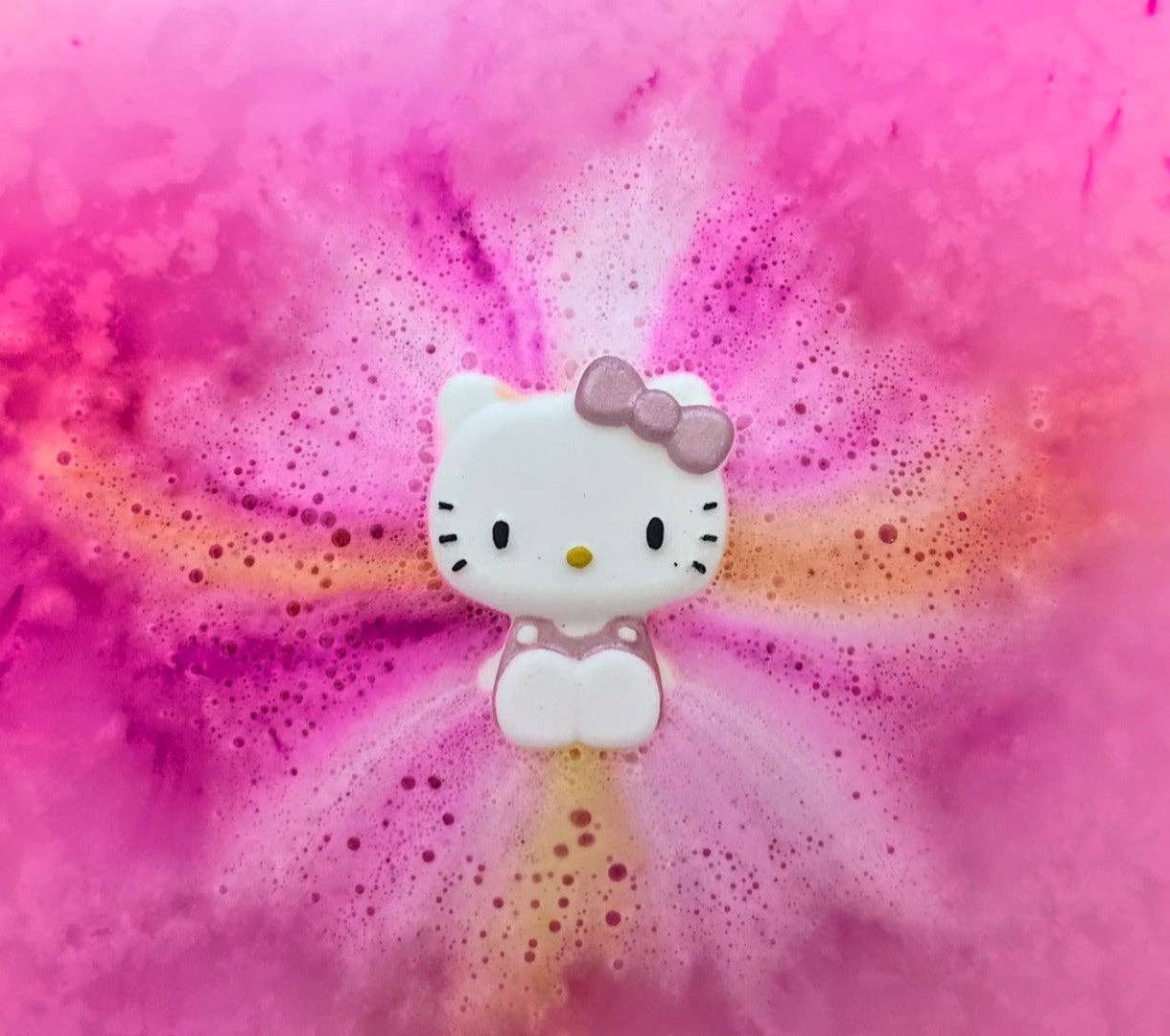Kawaii Hello Kitty Bath Bomb