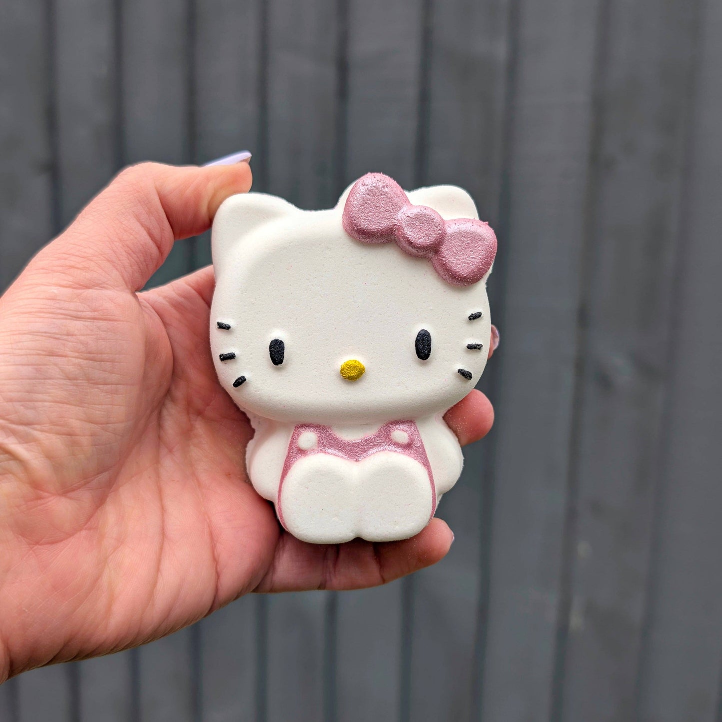 Kawaii Hello Kitty Bath Bomb